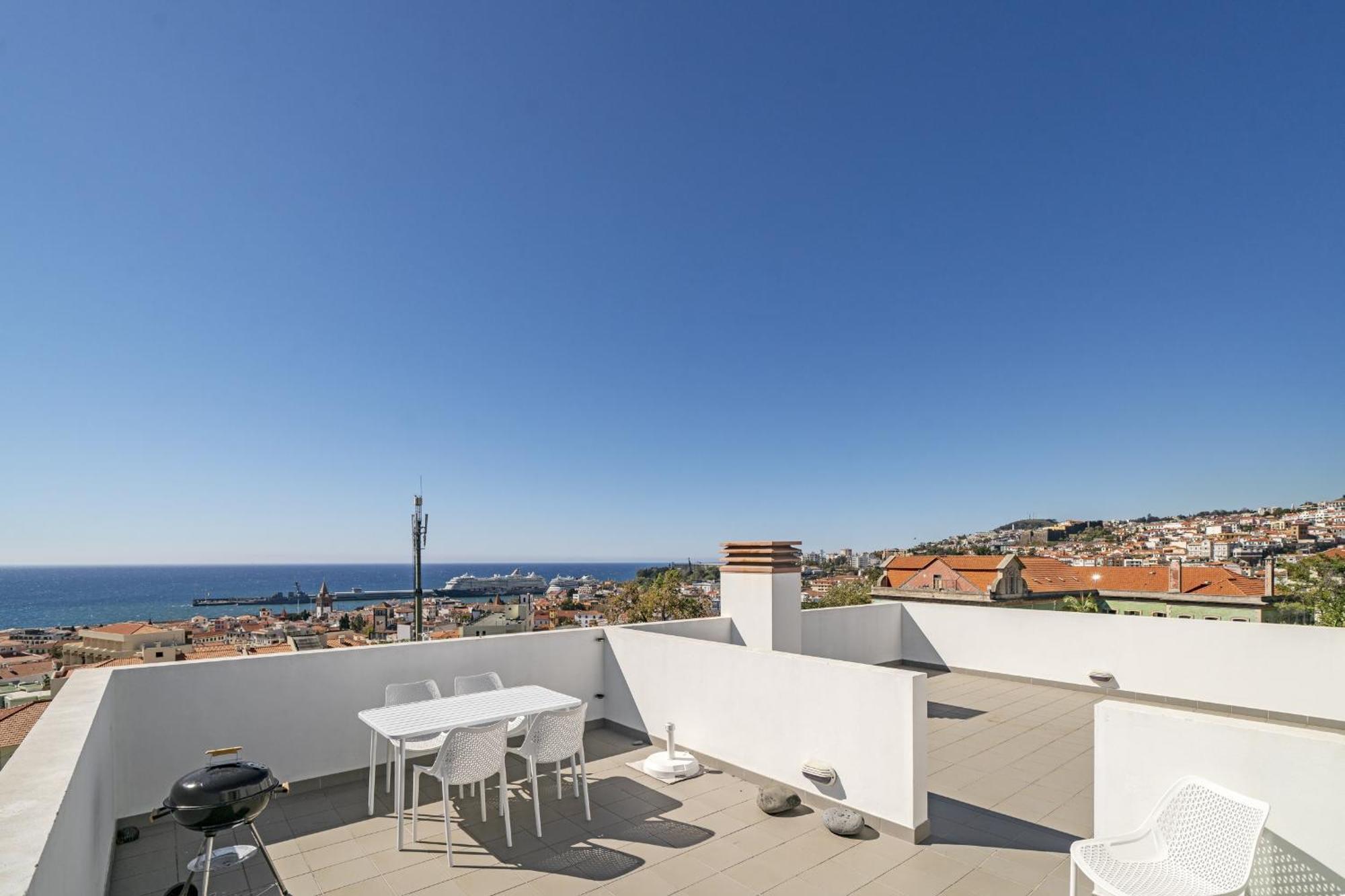 Rooftop Funchal - By Wehost エクステリア 写真