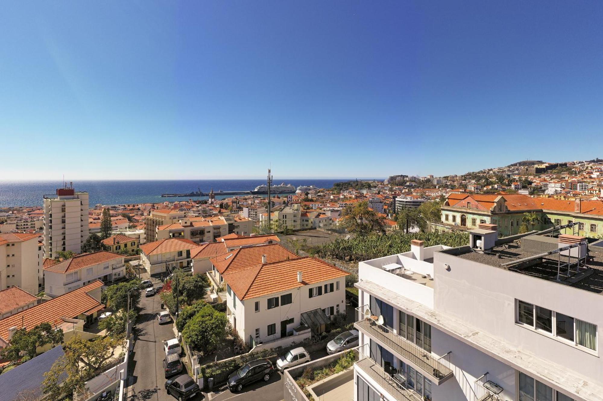 Rooftop Funchal - By Wehost エクステリア 写真
